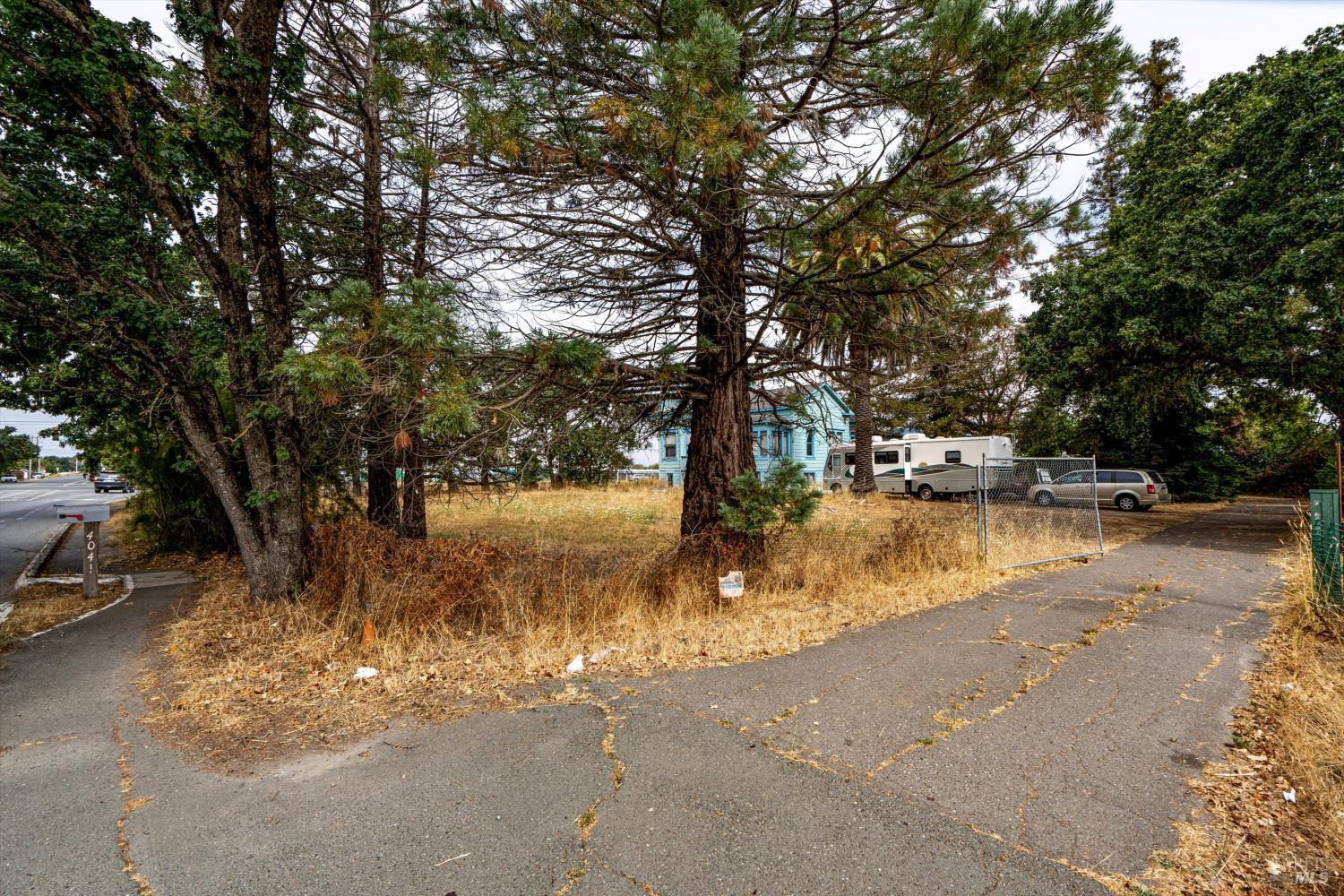 4041-4055 Sebastopol Rd