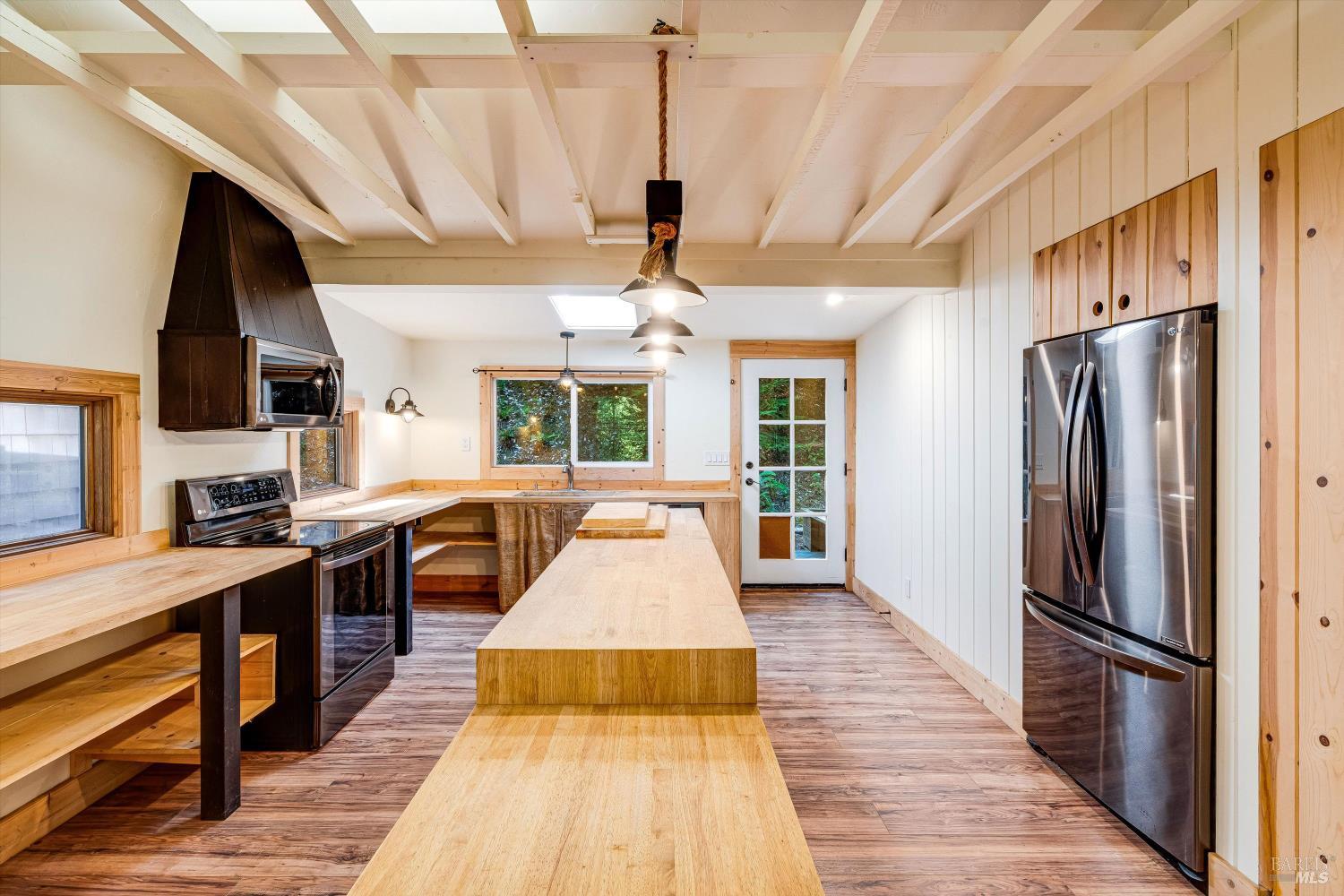 4350 Cazadero Hwy