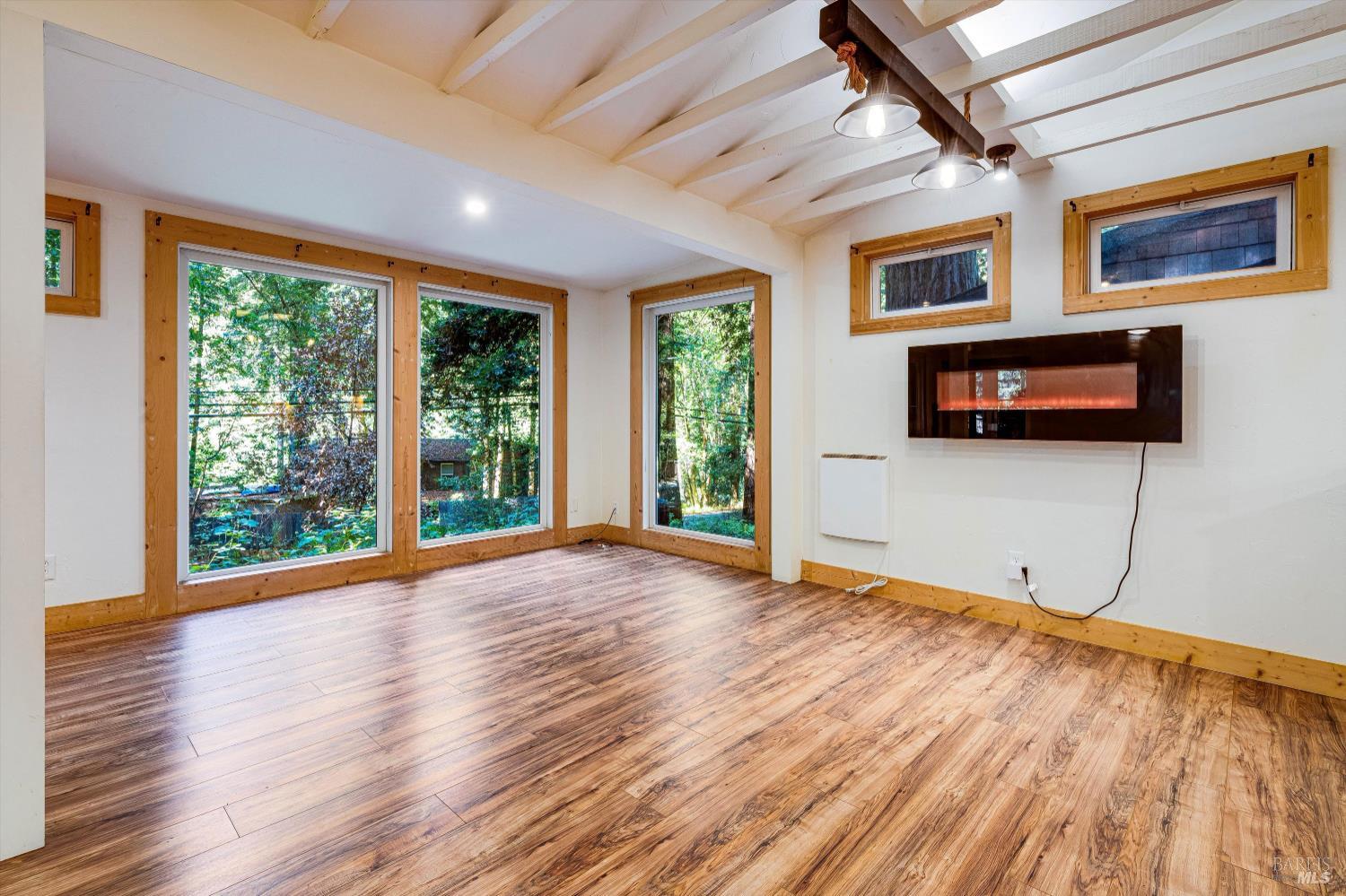 4350 Cazadero Hwy