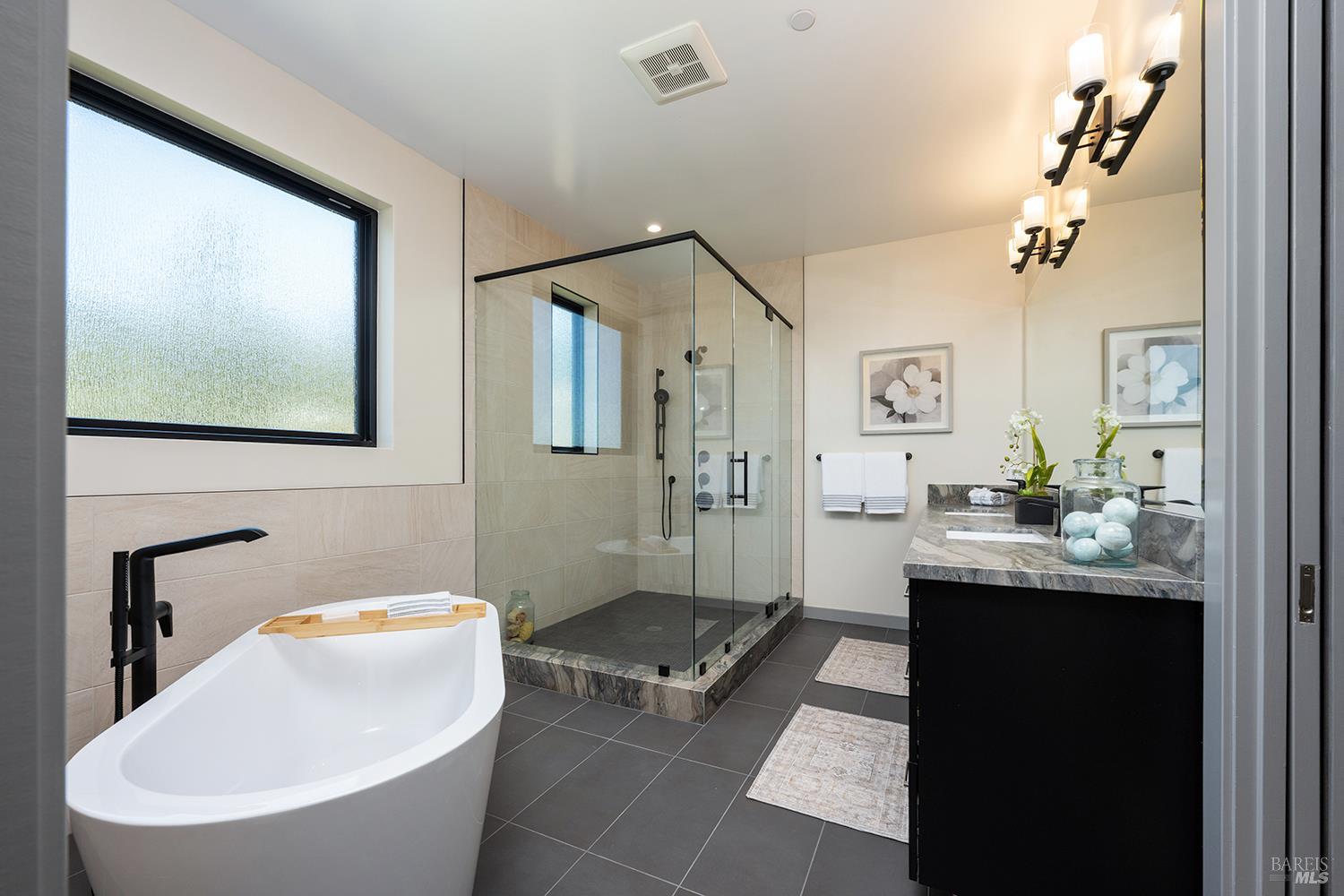 5095 Knollwood Court