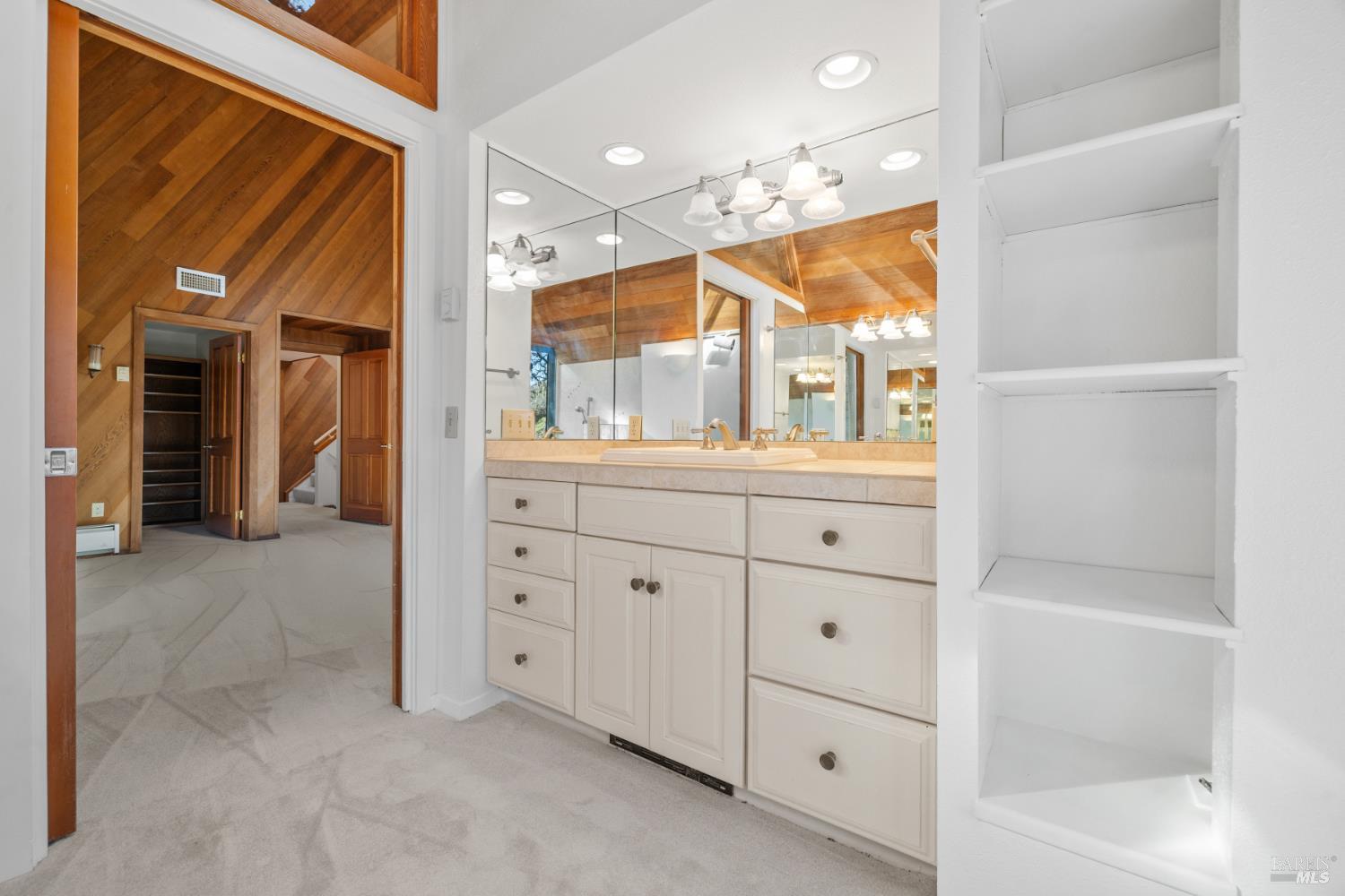 9105 Loch Haven Drive