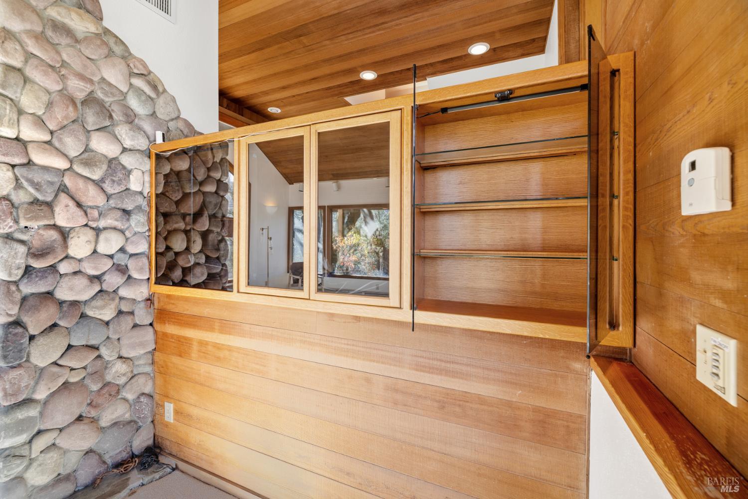 9105 Loch Haven Drive