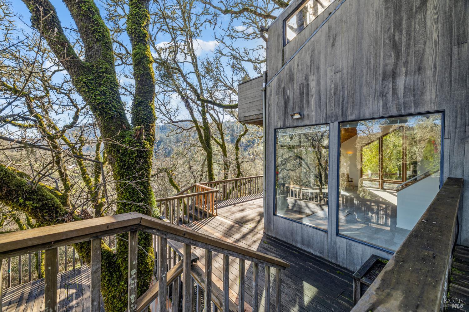 9105 Loch Haven Drive