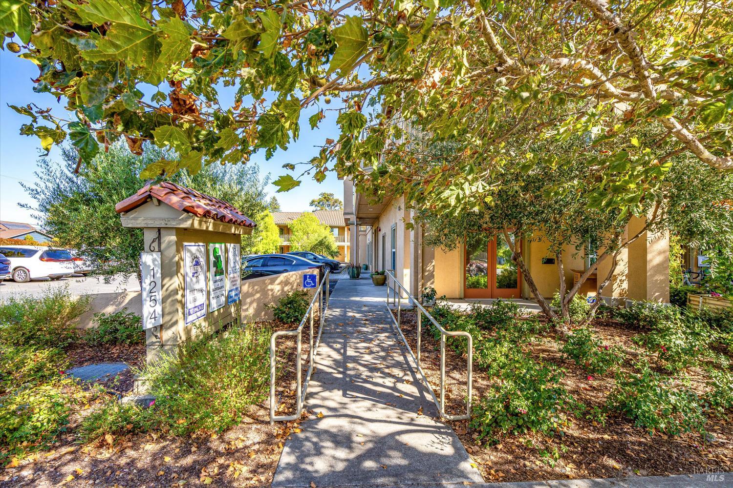 1254 Broadway Unit: #B