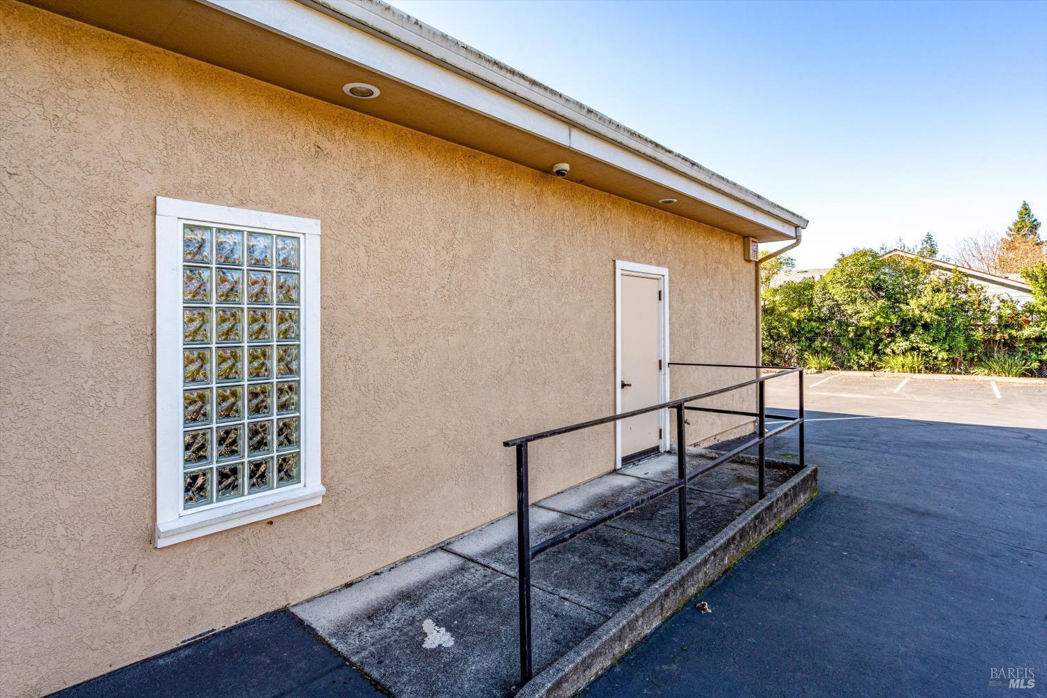 1105 University Street