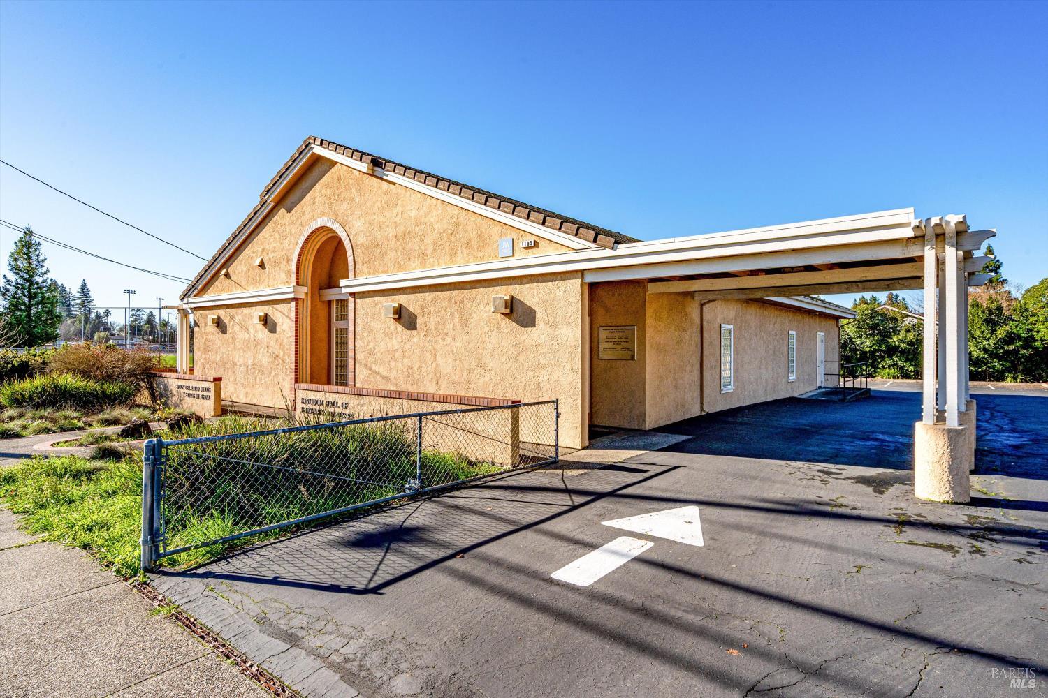 1105 University Street