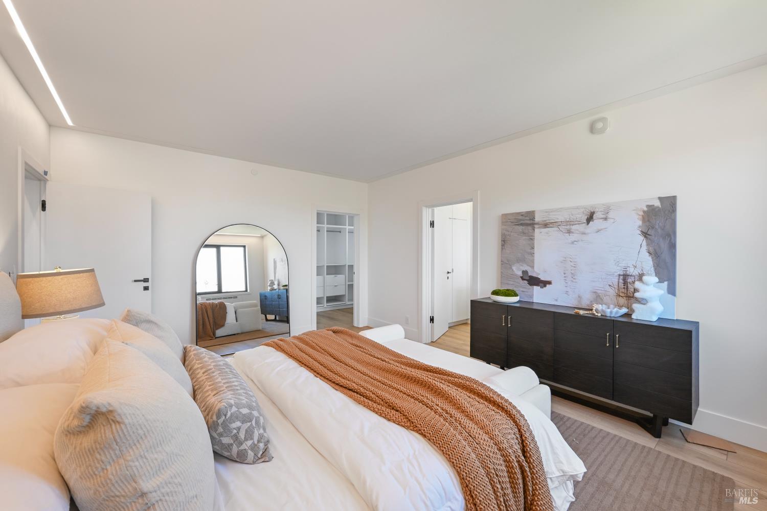 16799 Meadow Oaks Drive