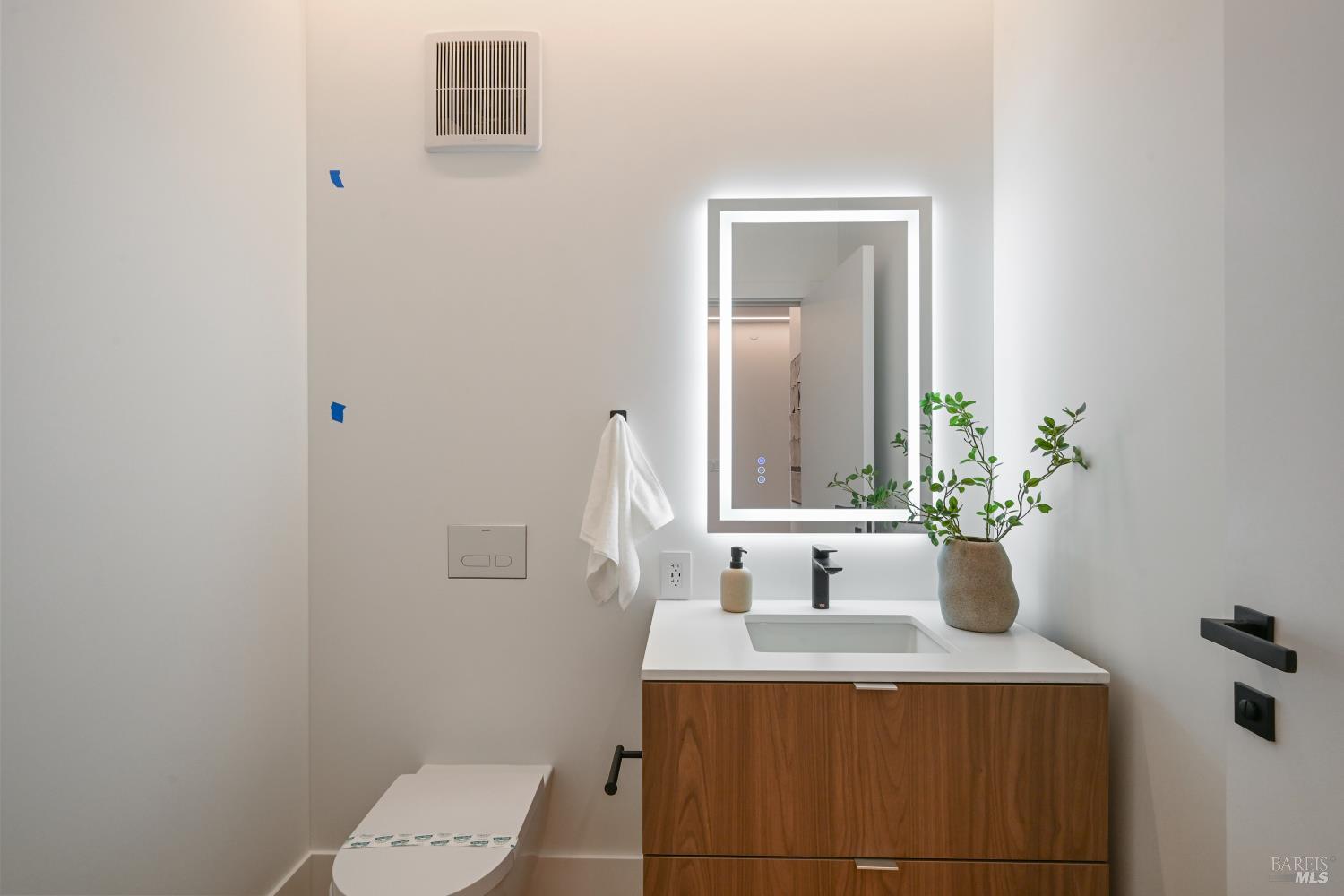 16799 Meadow Oaks Drive