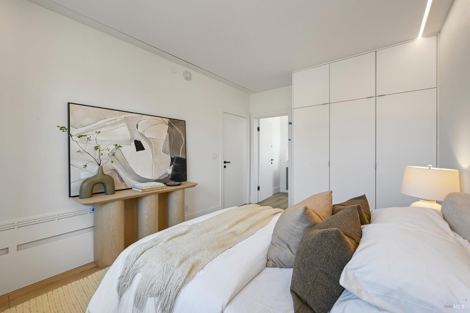 16799 Meadow Oaks Drive