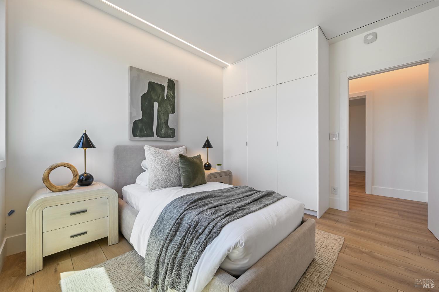 16799 Meadow Oaks Drive