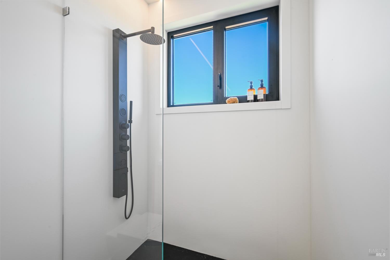 16799 Meadow Oaks Drive