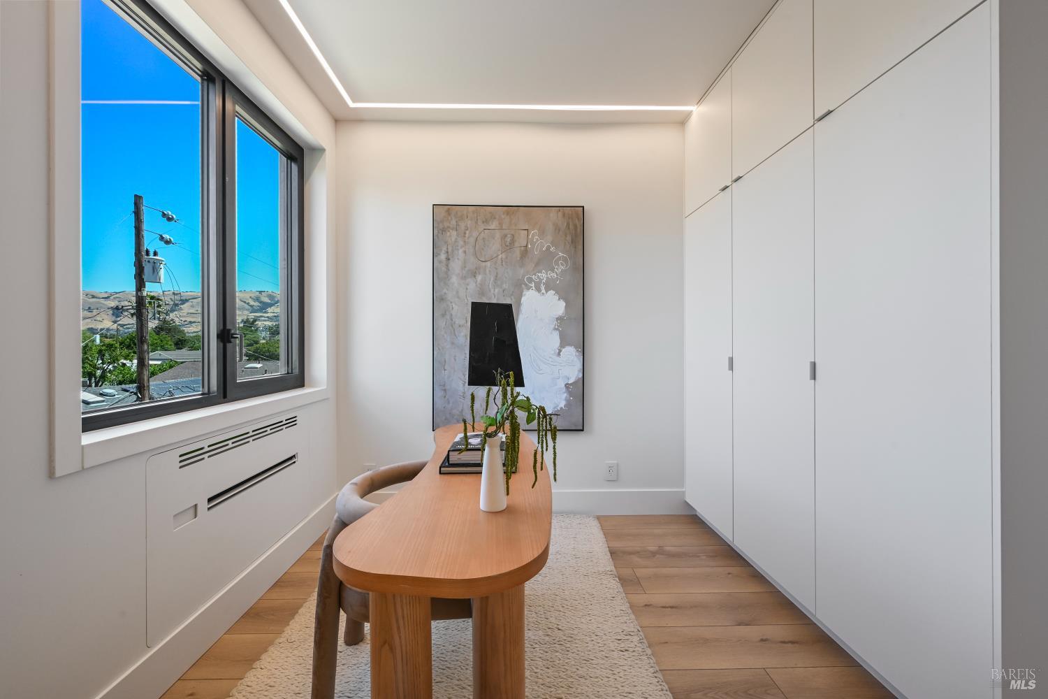 16799 Meadow Oaks Drive