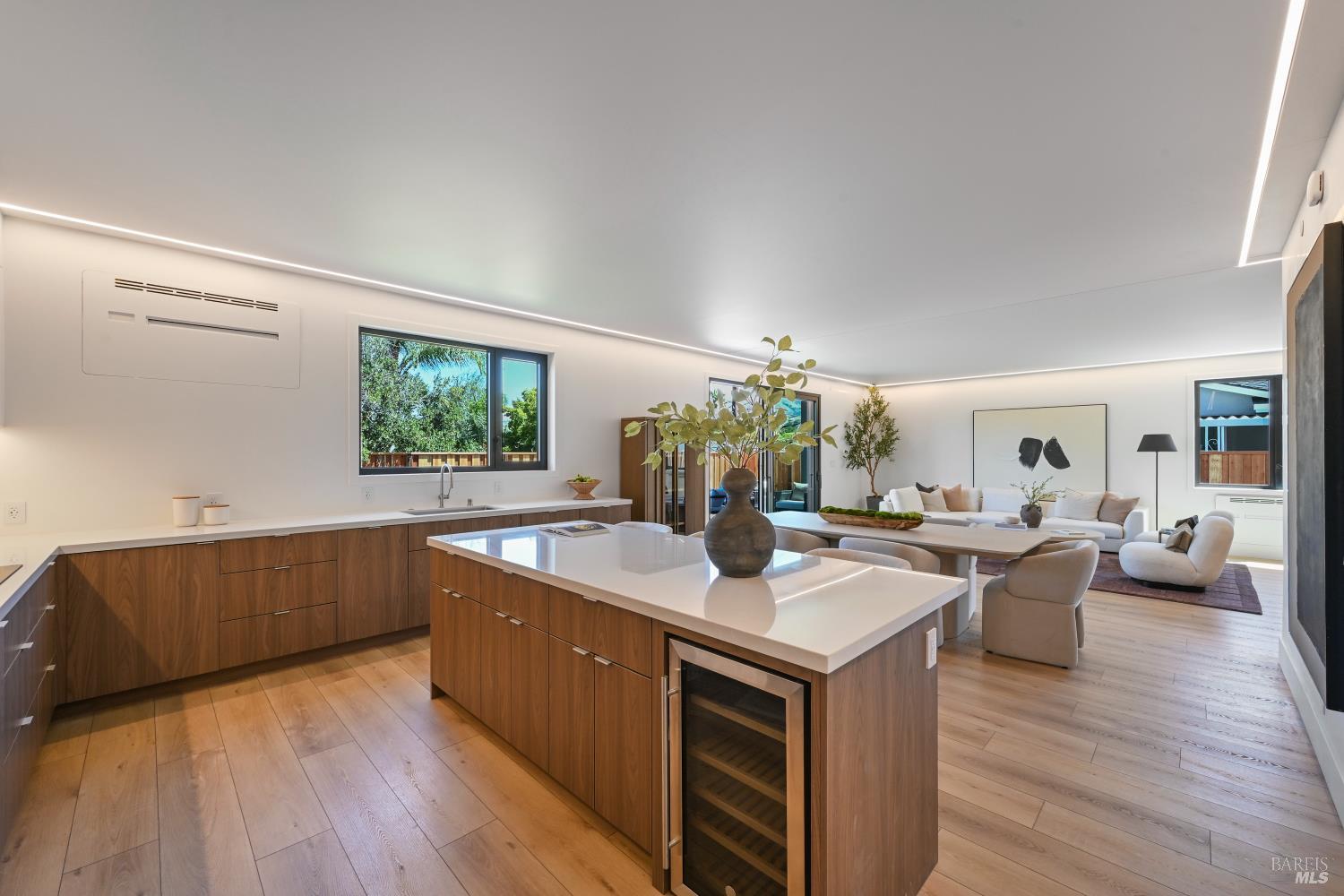 16799 Meadow Oaks Drive