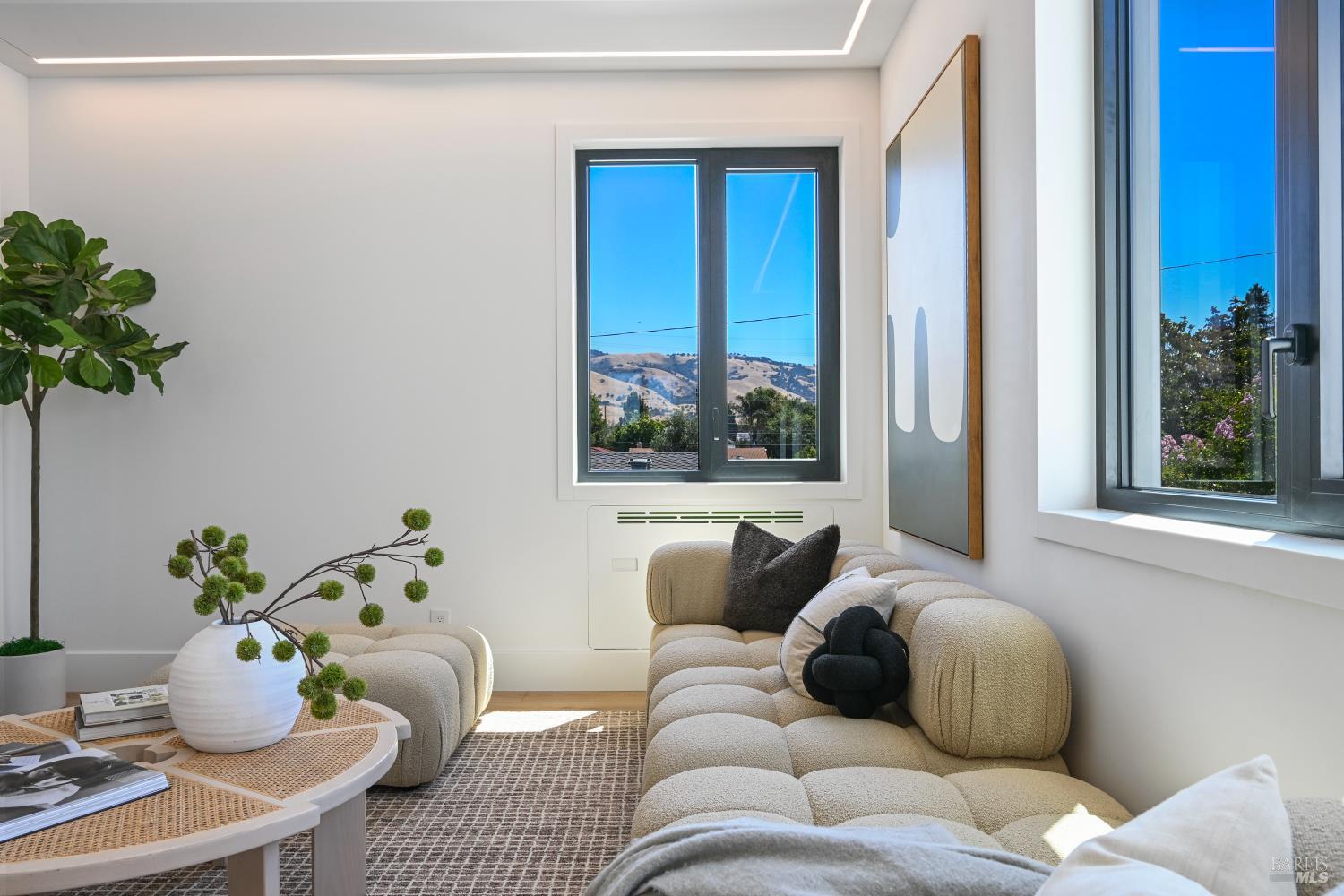 16799 Meadow Oaks Drive