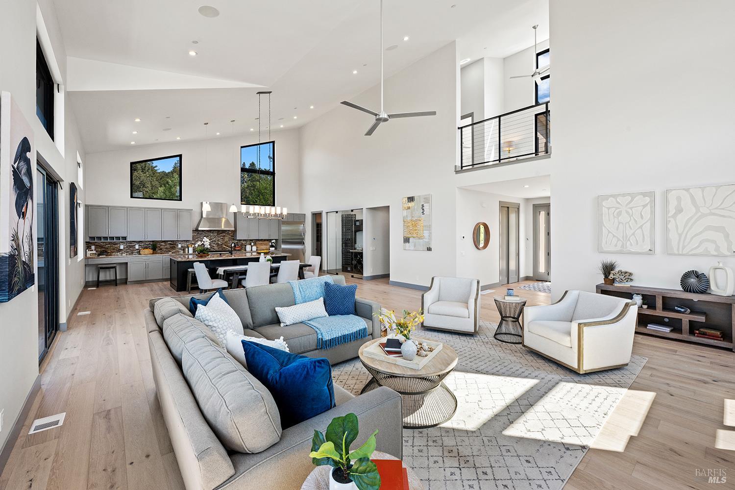 5095 Knollwood Court