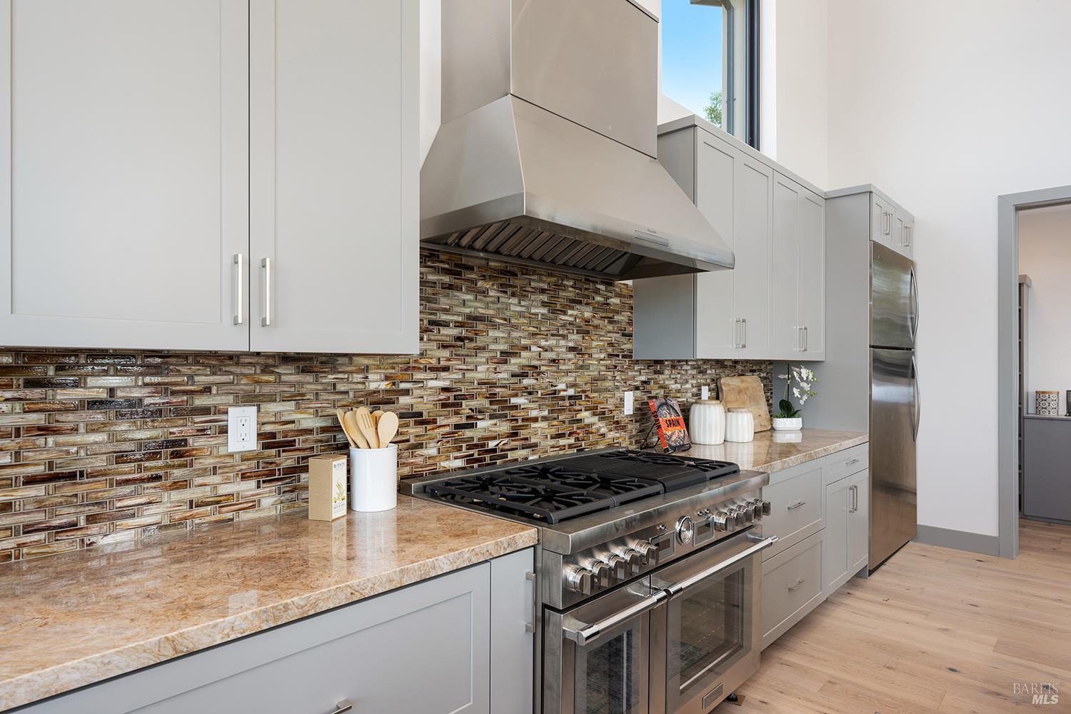 5095 Knollwood Court