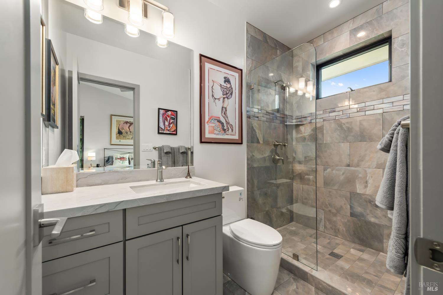 5095 Knollwood Court