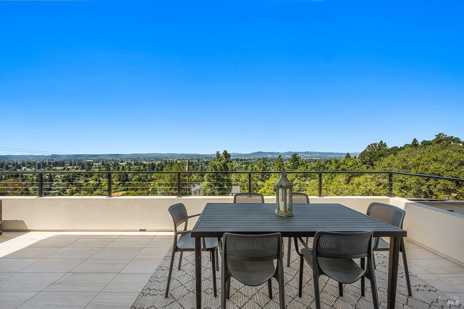 5095 Knollwood Court