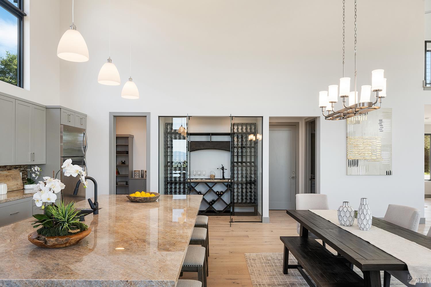 5095 Knollwood Court