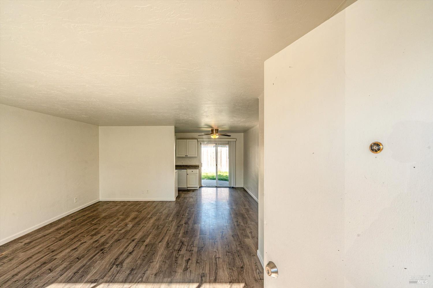 2559-2561 Northcoast Street