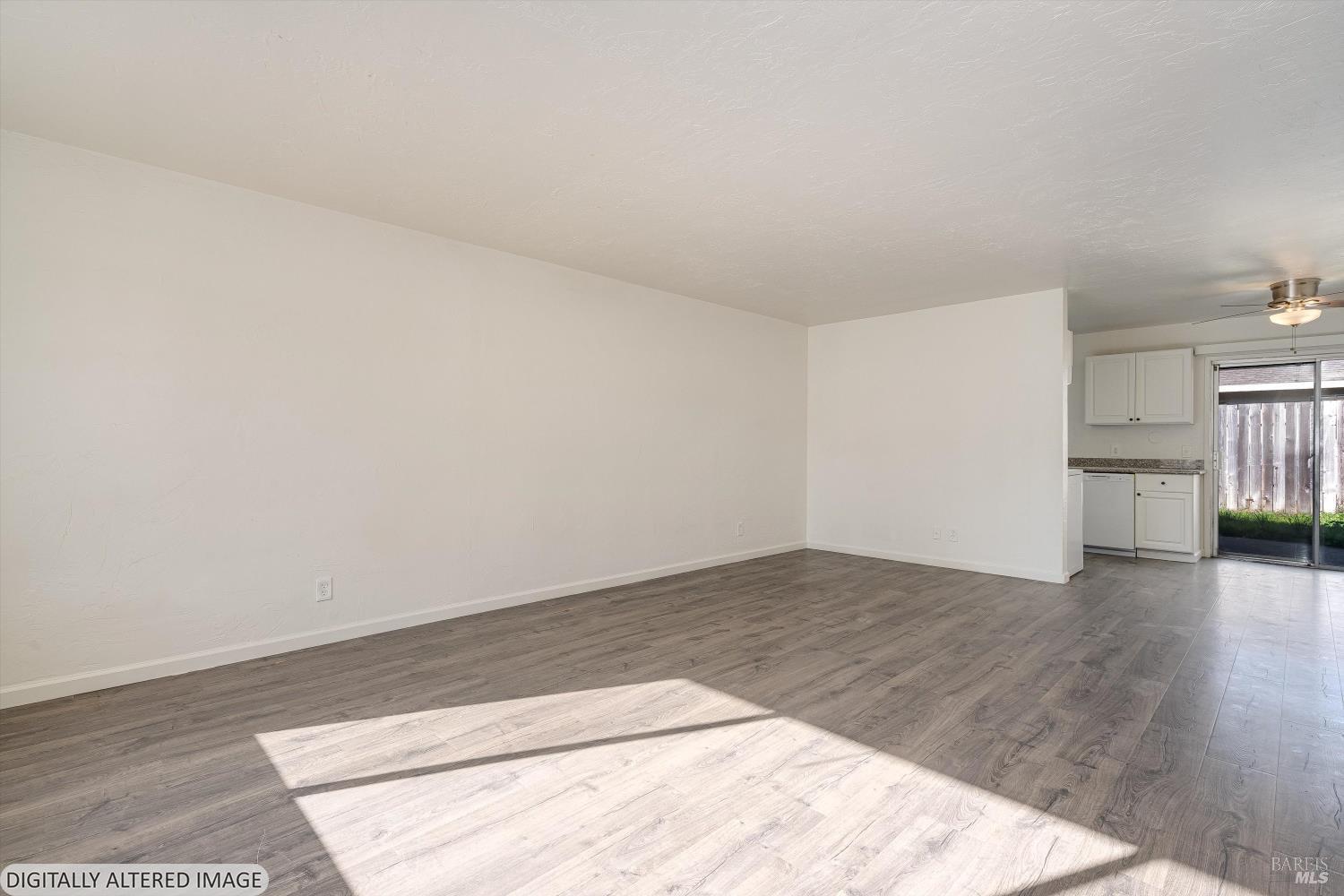 2559-2561 Northcoast Street