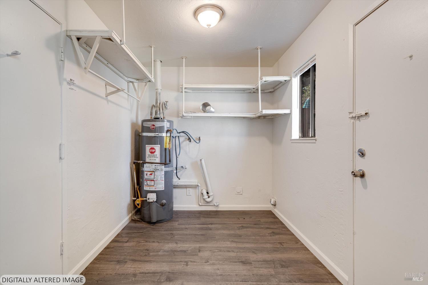 2559-2561 Northcoast Street