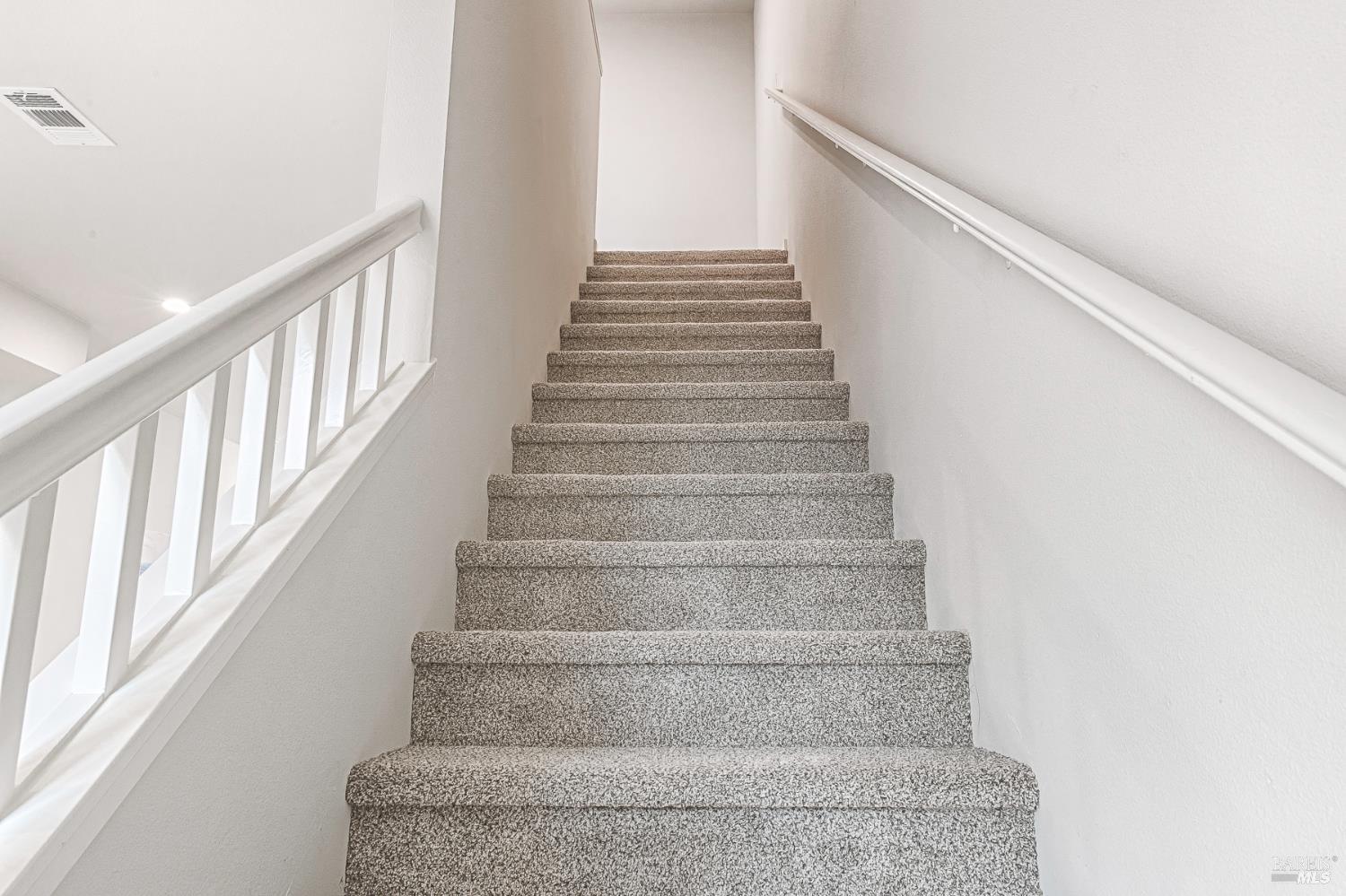 1960 Las Ventanas Drive