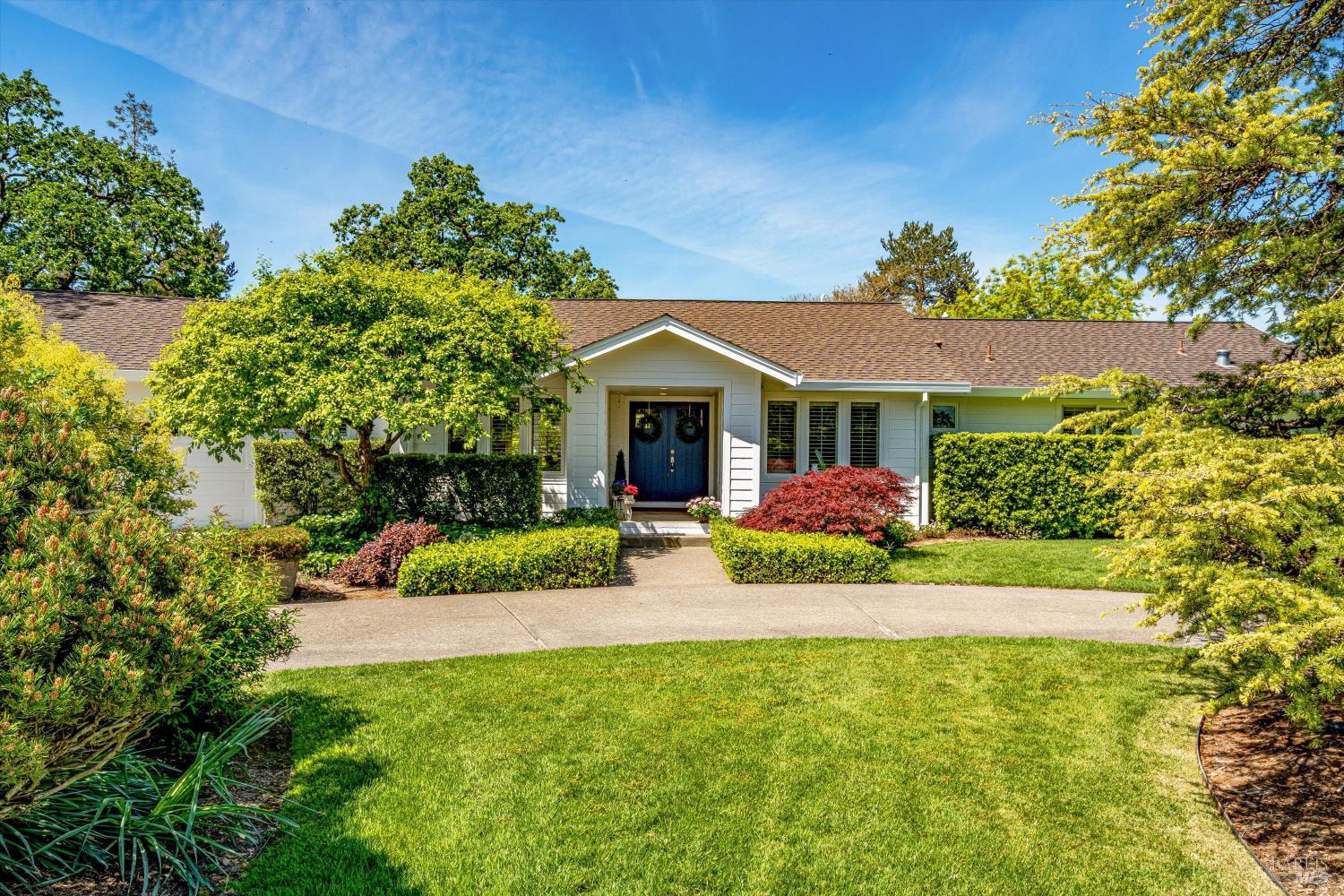 10 Oak Tree Drive
