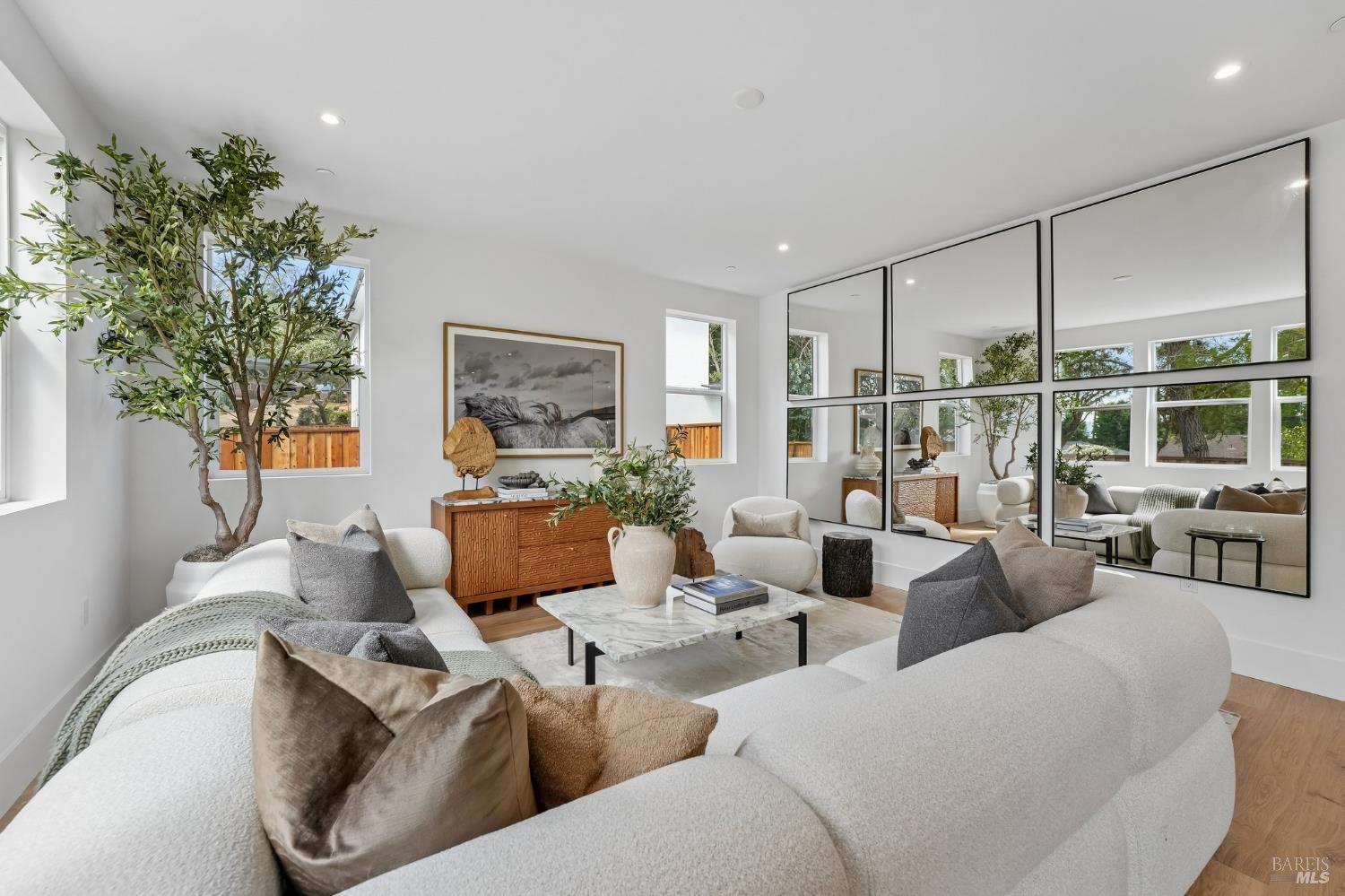 5924 Lyric Lane