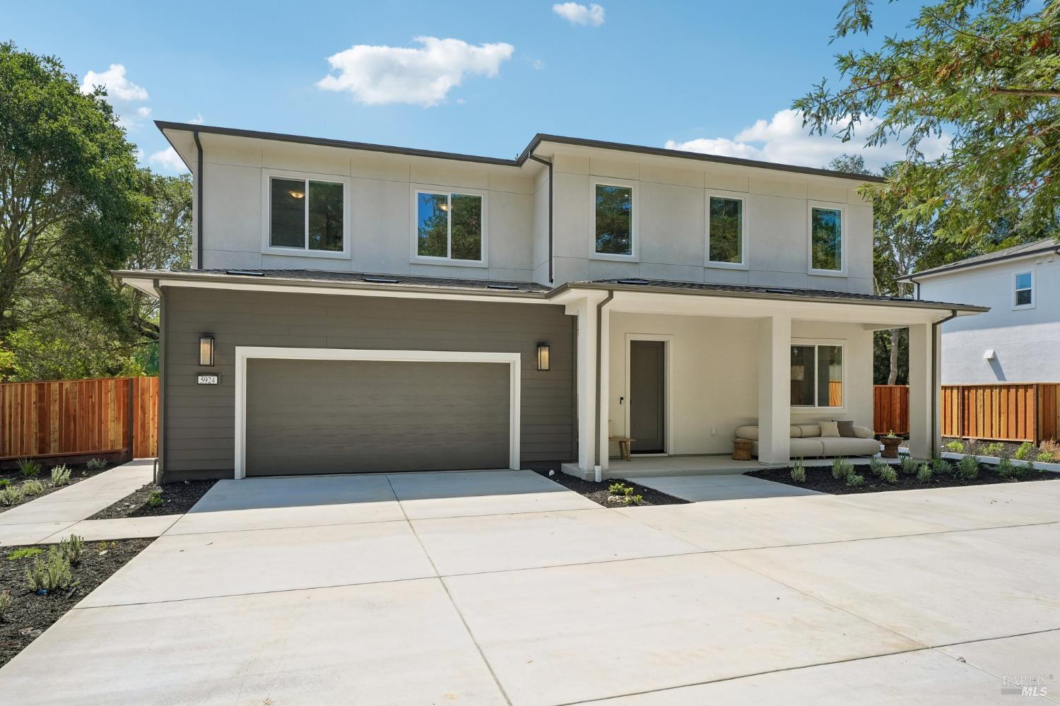 5924 Lyric Lane