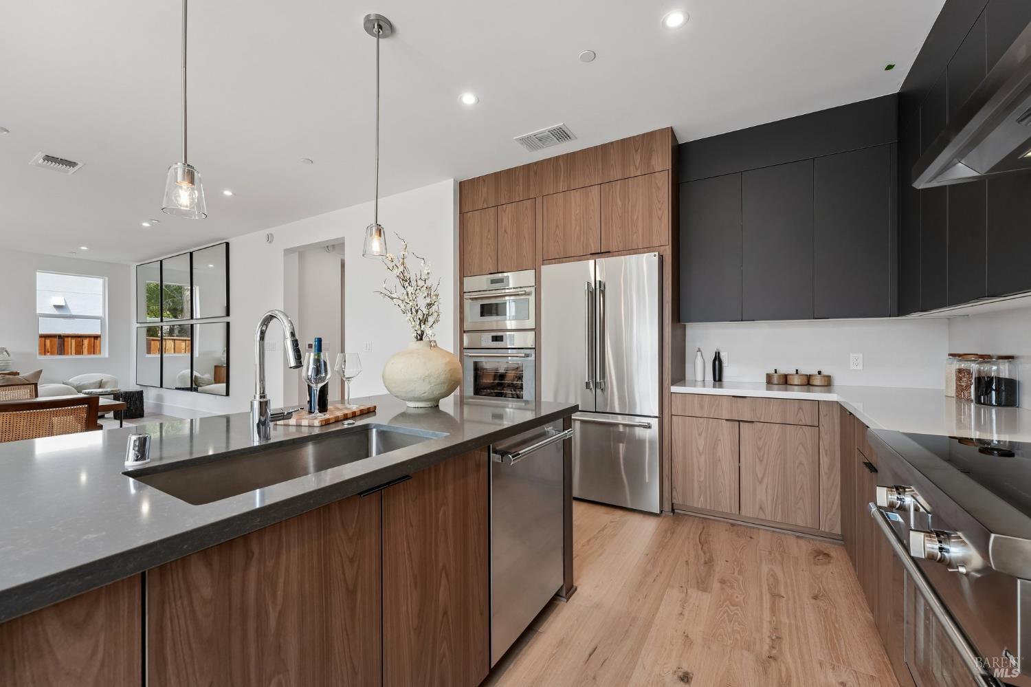 5924 Lyric Lane