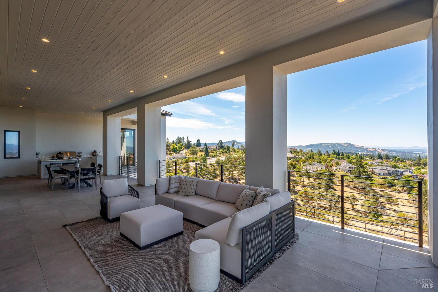 3773 Boulder Point