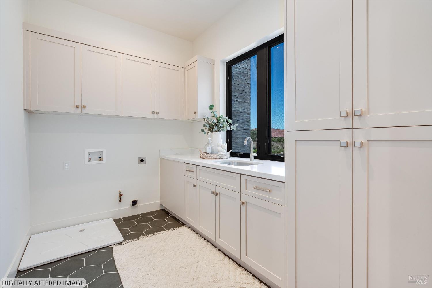 3773 Boulder Point