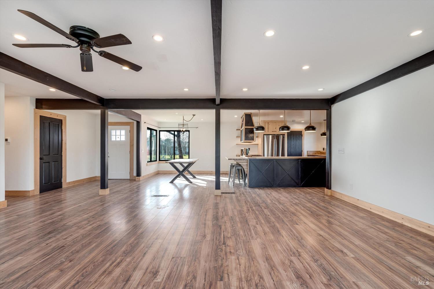 985 Gumview Road