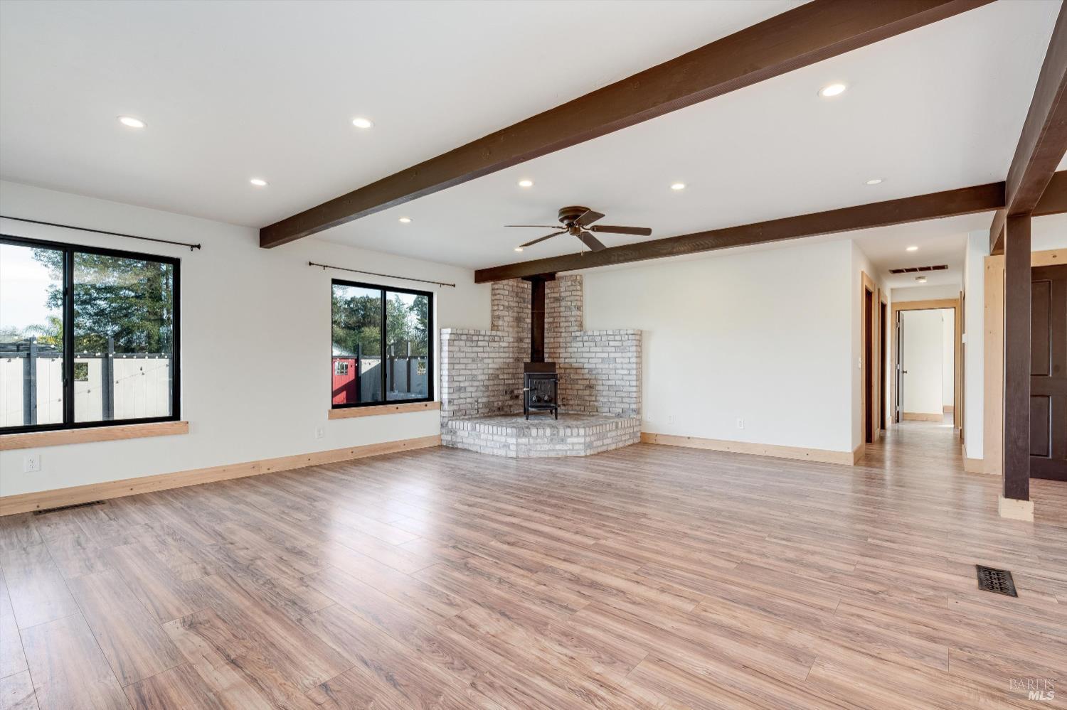 985 Gumview Road