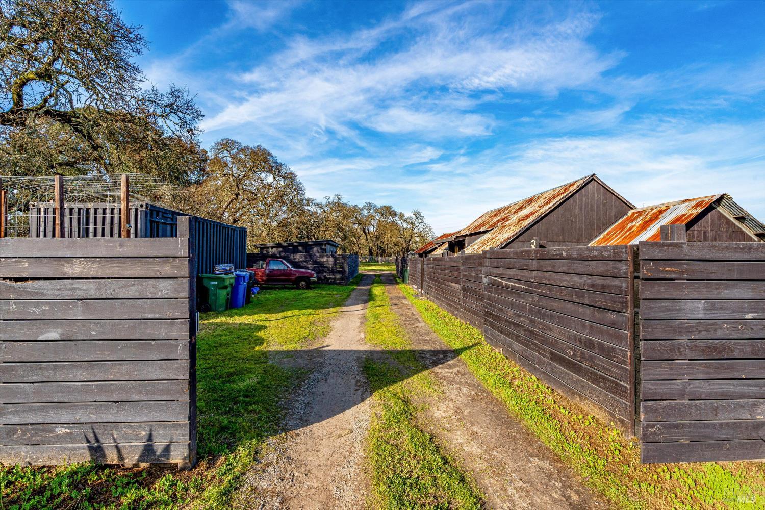 985 Gumview Road