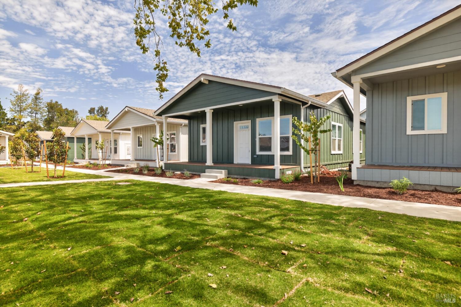 4671 Winding Creek Avenue