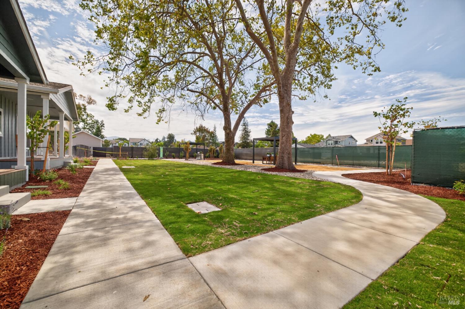 4671 Winding Creek Avenue