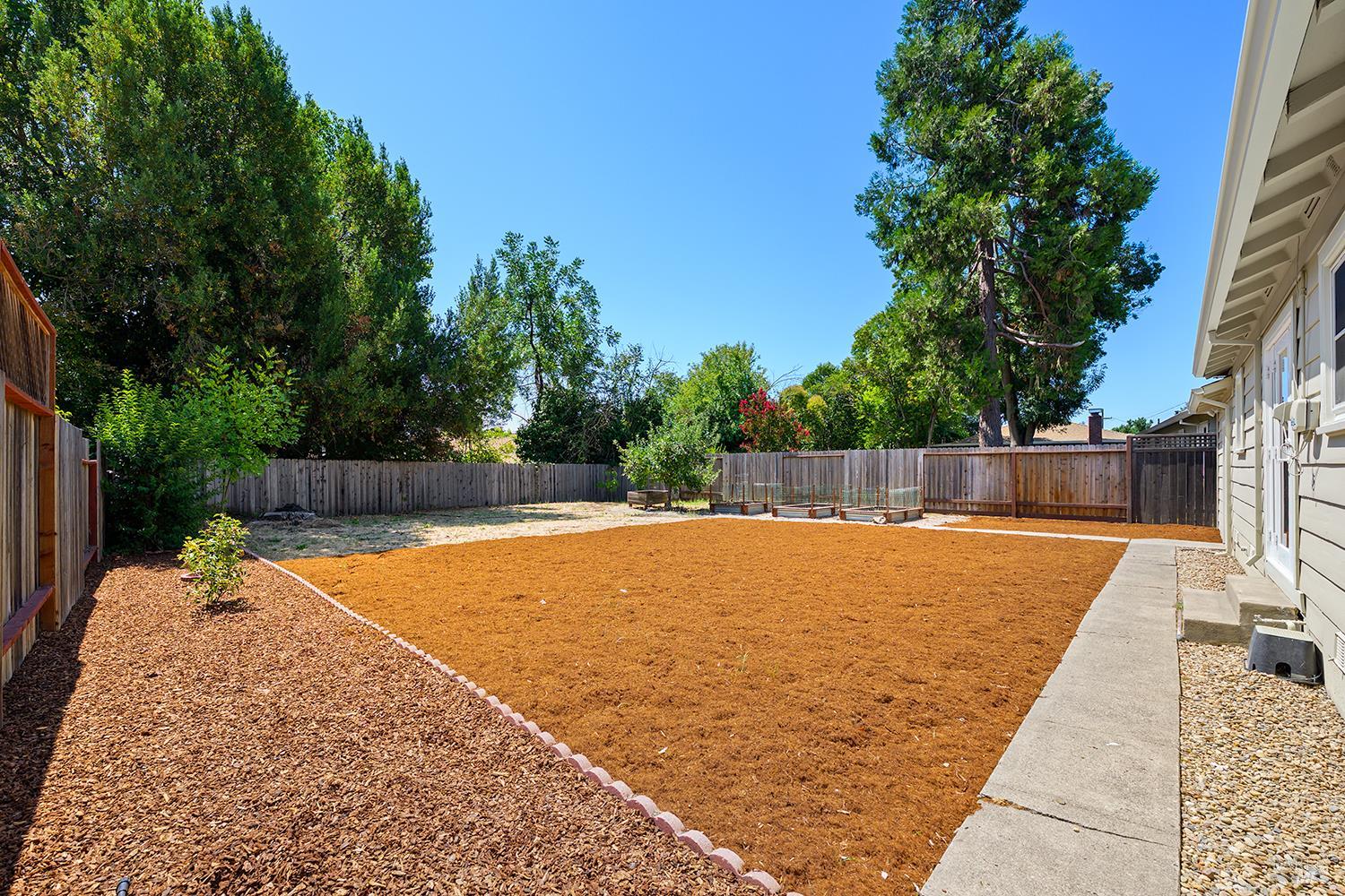 3020 Spring Creek Drive