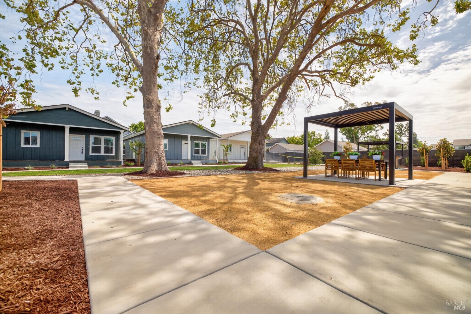 4659 Winding Creek Avenue