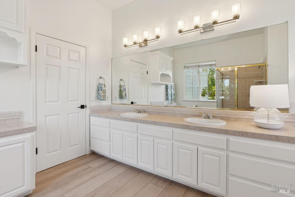 6017 Melita Glen Place
