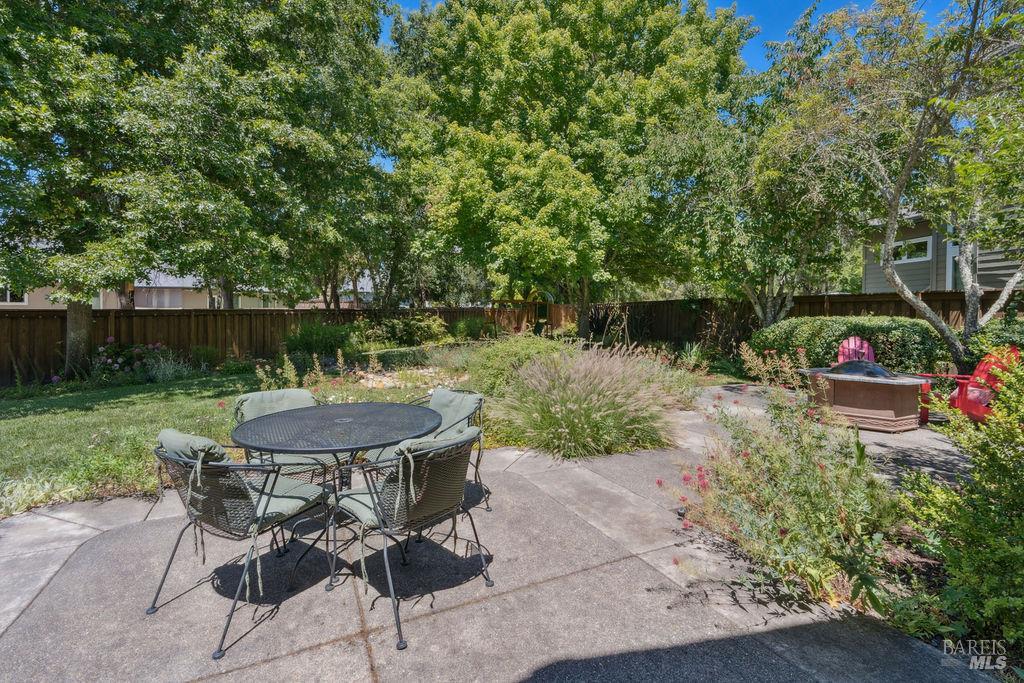 6017 Melita Glen Place