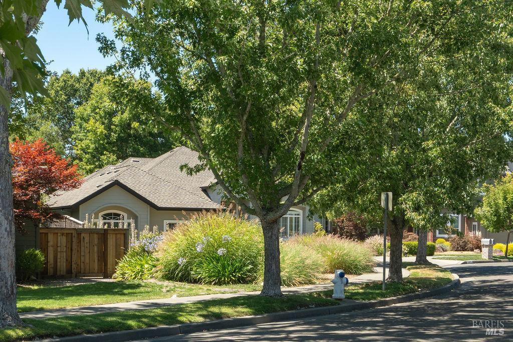 6017 Melita Glen Place