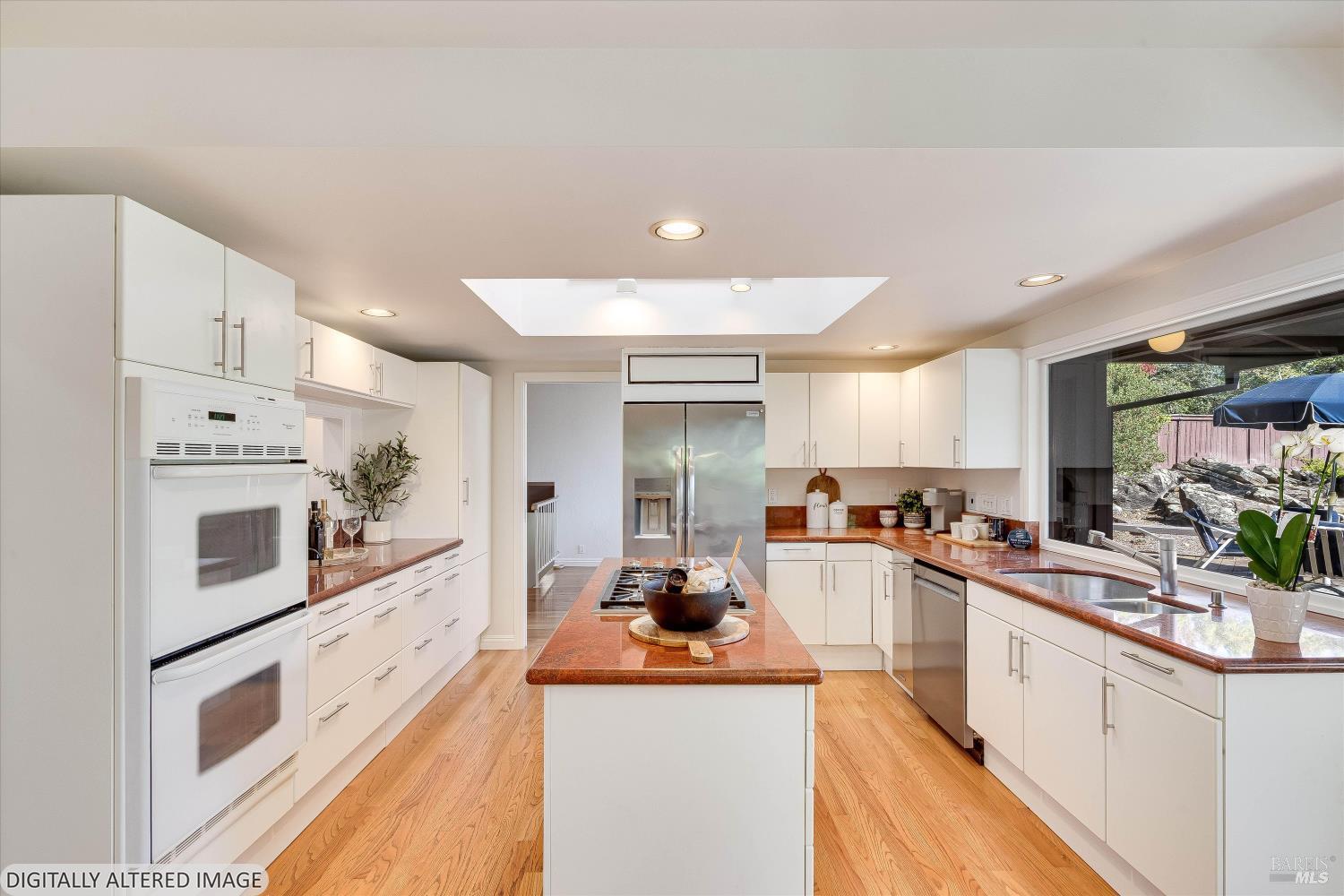 3828 Alta Vista Avenue