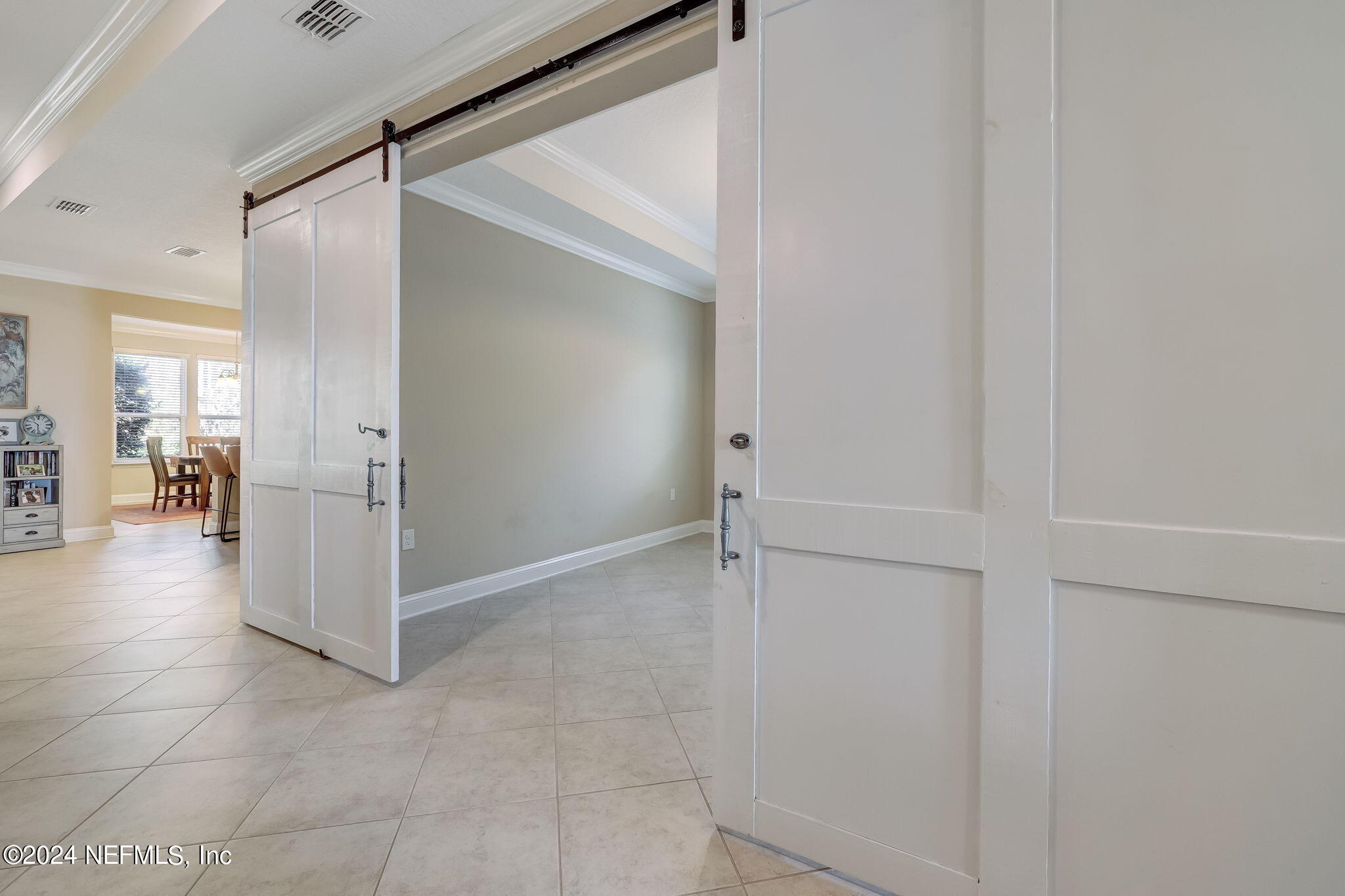 577 ASPEN LEAF Drive