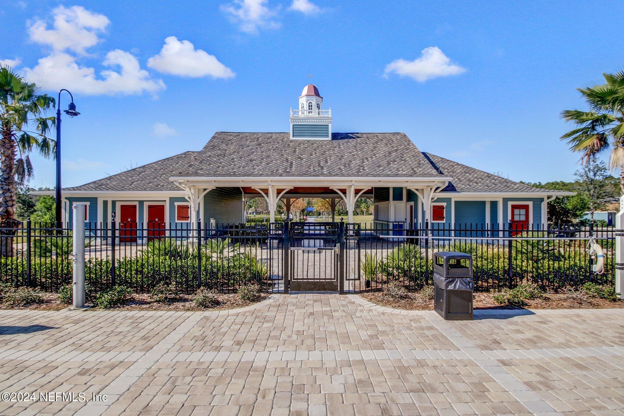 577 ASPEN LEAF Drive