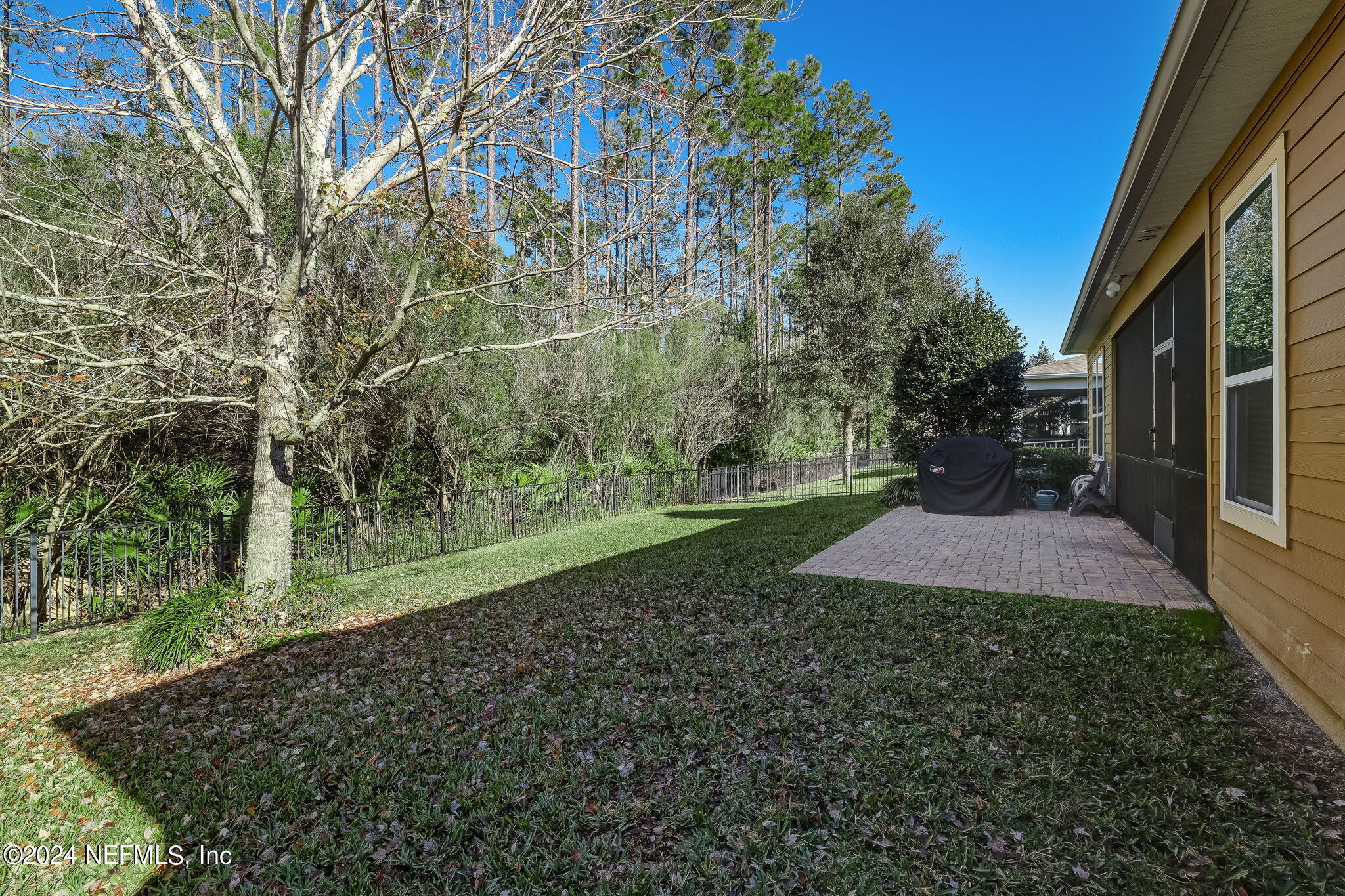 577 ASPEN LEAF Drive