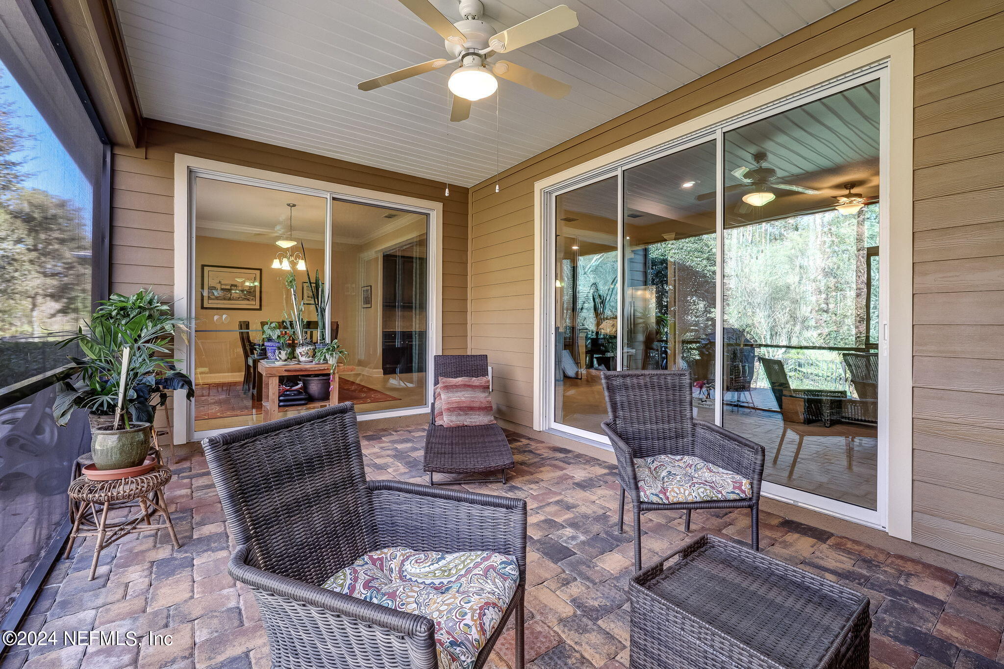 577 ASPEN LEAF Drive