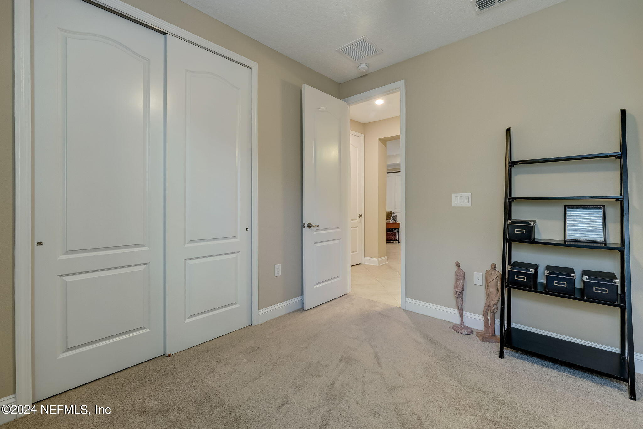 577 ASPEN LEAF Drive