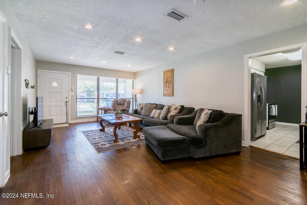 2363 CALADIUM Road